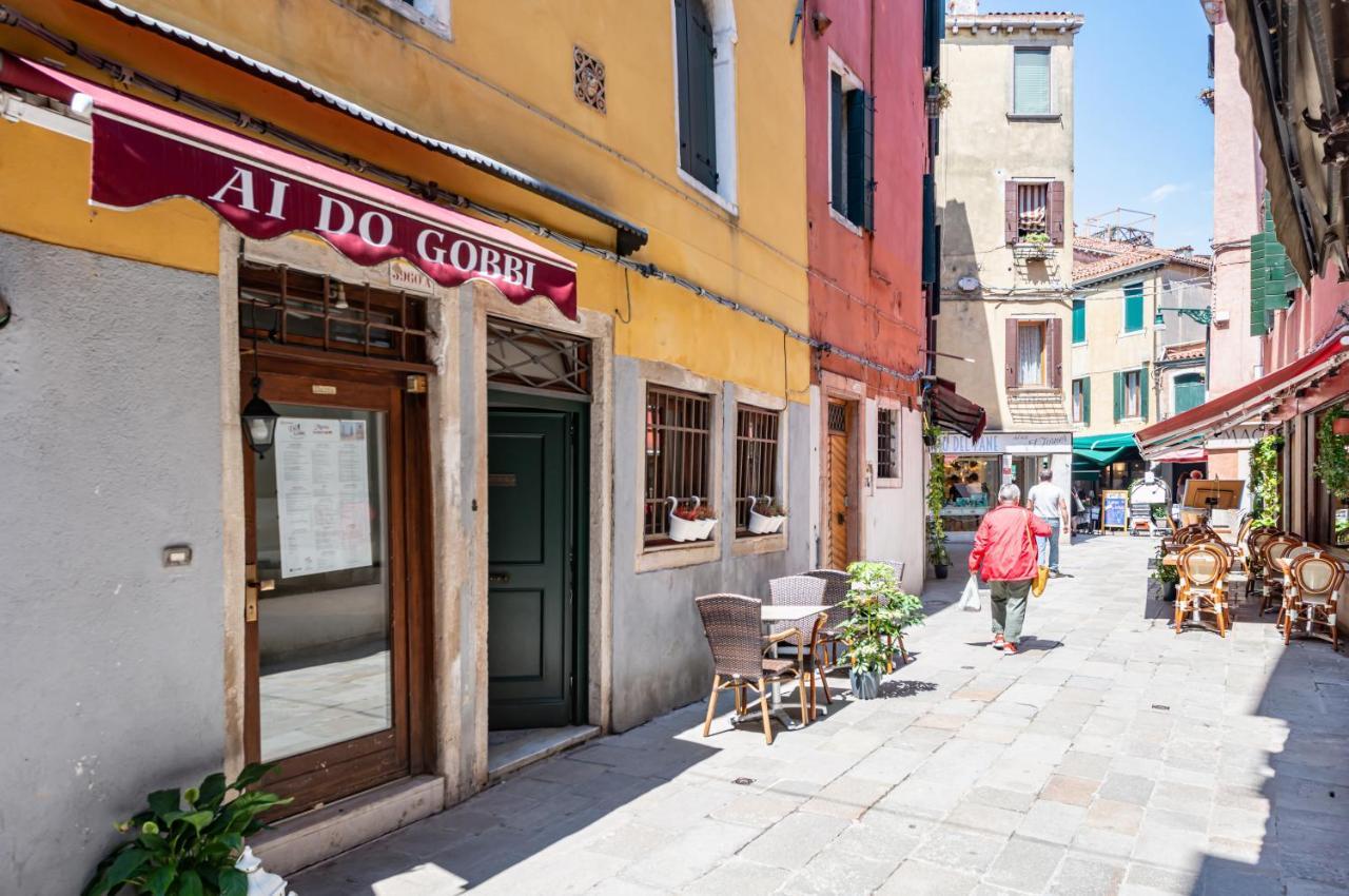Arsenale Duplex Apartment Veneza Exterior foto